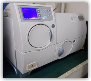全自動細菌同定感受性測定装置　Vitek2コンパクト