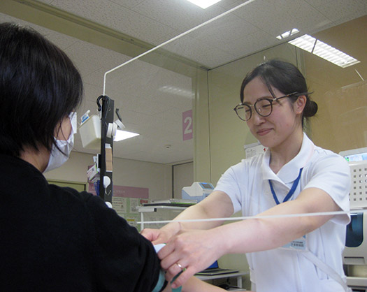 採血室で